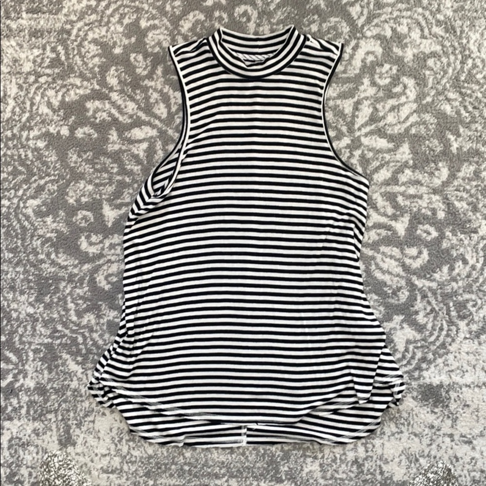 ANTHRO Pure Good Sleeveless Mockneck Tank